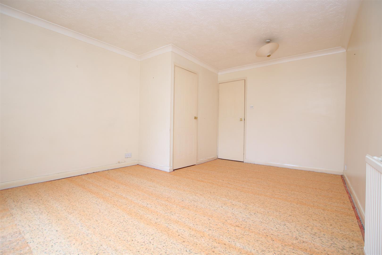 Earlswood Close, Horsham